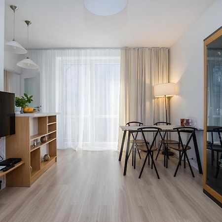 Shortstaypoland Plac Dabrowskiego B140 Varsavia Esterno foto